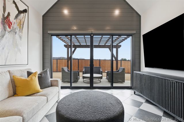 12011 S Vandalia Avenue, Tulsa, OK 74137