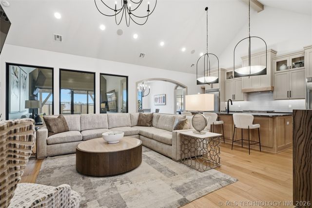 12011 S Vandalia Avenue, Tulsa, OK 74137