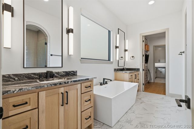 12011 S Vandalia Avenue, Tulsa, OK 74137