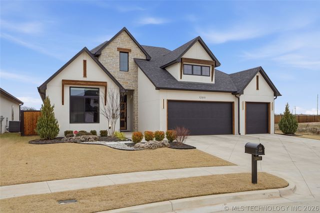 12011 S Vandalia Avenue, Tulsa, OK 74137