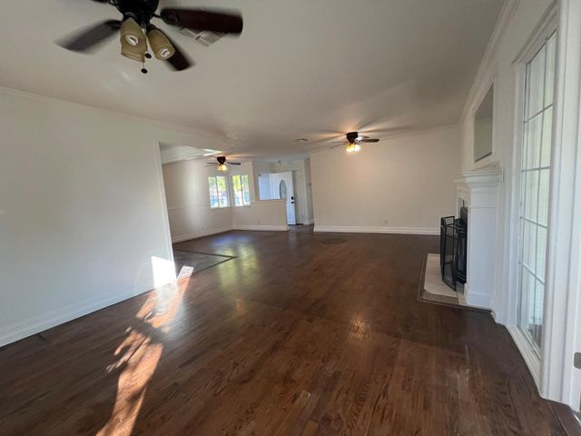 208 Tokay Ave, Modesto, CA 95350