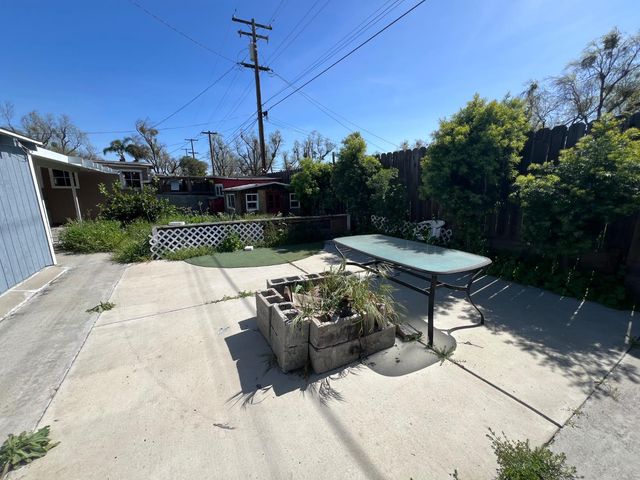 208 Tokay Ave, Modesto, CA 95350