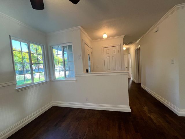 208 Tokay Ave, Modesto, CA 95350