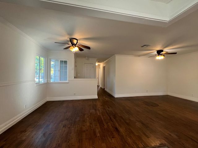 208 Tokay Ave, Modesto, CA 95350