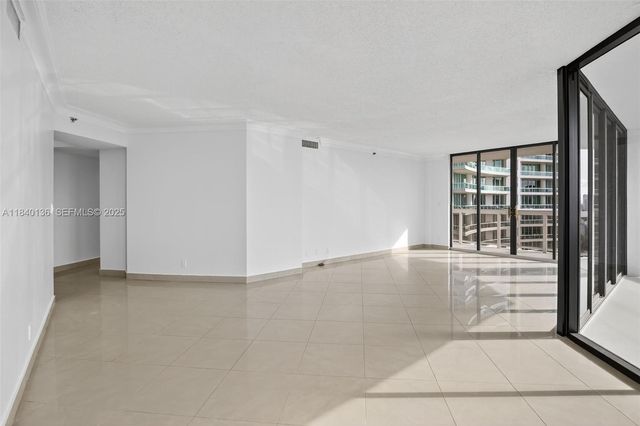 20185 E Country Club Drive 1405, Aventura, FL 33180