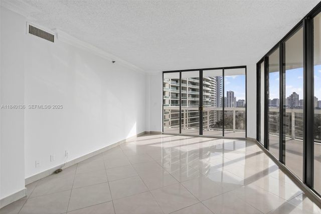 20185 E Country Club Drive 1405, Aventura, FL 33180