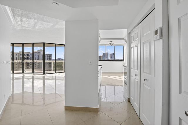 20185 E Country Club Drive 1405, Aventura, FL 33180