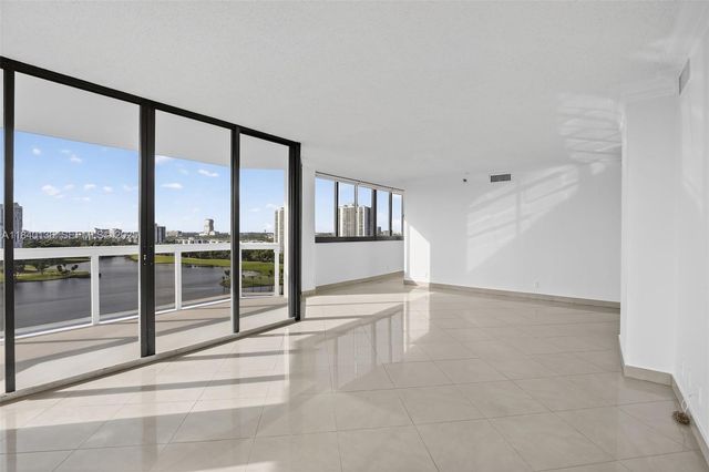 20185 E Country Club Drive 1405, Aventura, FL 33180