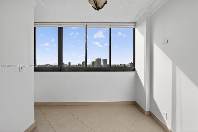 20185 E Country Club Drive 1405, Aventura, FL 33180