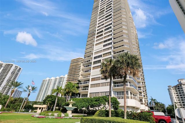 20185 E Country Club Drive 1405, Aventura, FL 33180
