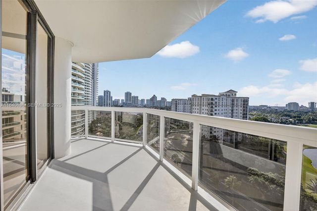 20185 E Country Club Drive 1405, Aventura, FL 33180