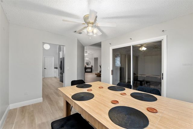 306 OAK TRACK RADIAL, Ocala, FL 34472