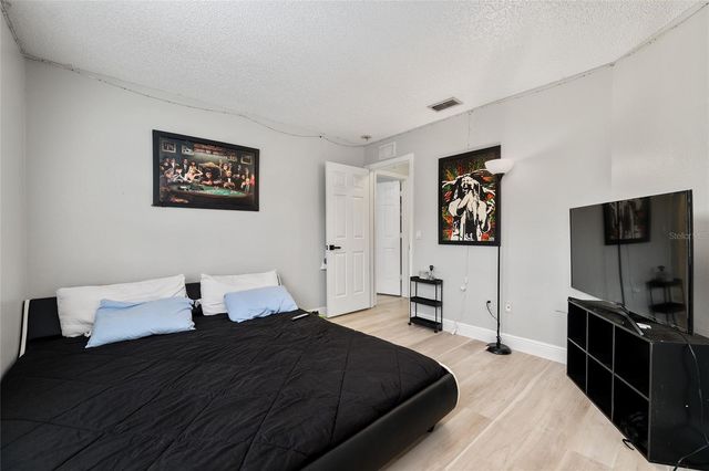 306 OAK TRACK RADIAL, Ocala, FL 34472