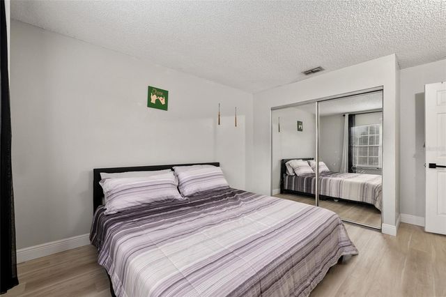 306 OAK TRACK RADIAL, Ocala, FL 34472