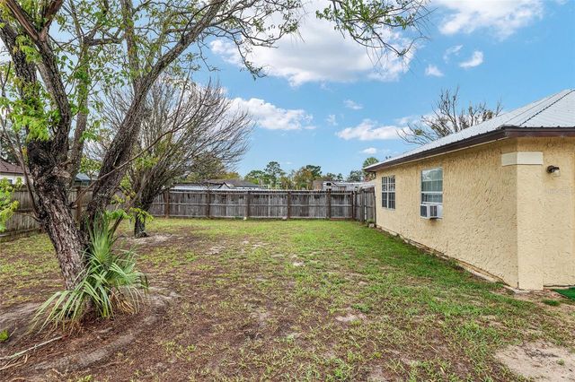 306 OAK TRACK RADIAL, Ocala, FL 34472