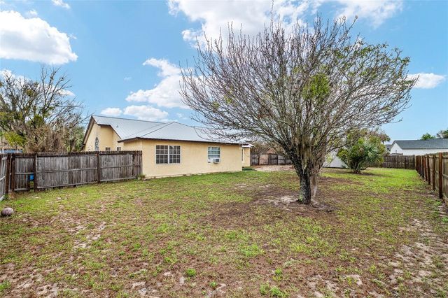 306 OAK TRACK RADIAL, Ocala, FL 34472