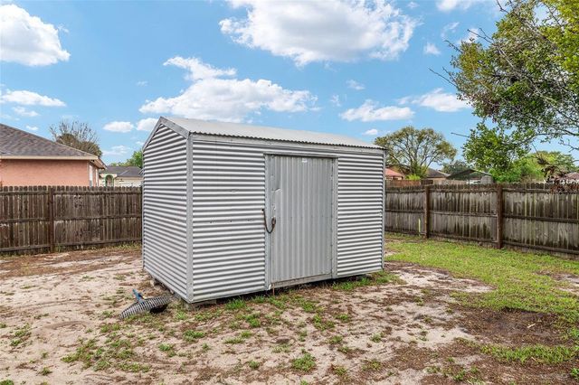 306 OAK TRACK RADIAL, Ocala, FL 34472