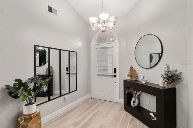 306 OAK TRACK RADIAL, Ocala, FL 34472