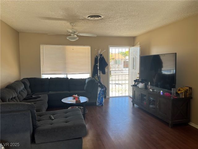 1009 Cold Stream Drive, Las Vegas, NV 89110