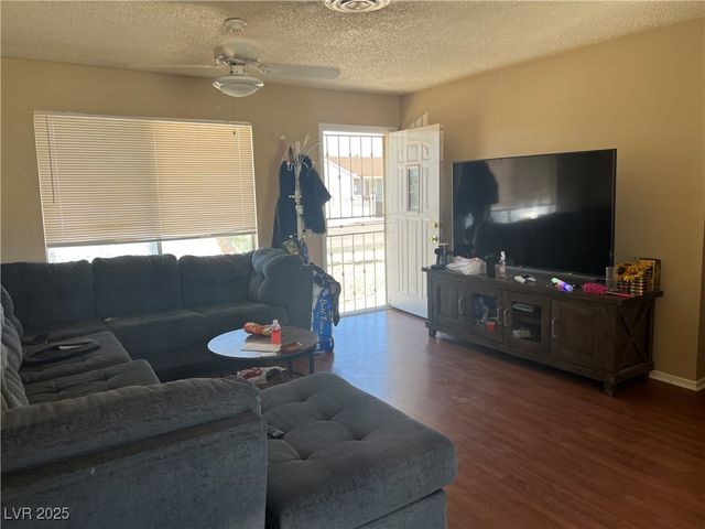 1009 Cold Stream Drive, Las Vegas, NV 89110