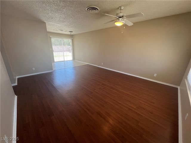 1009 Cold Stream Drive, Las Vegas, NV 89110