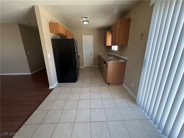 1009 Cold Stream Drive, Las Vegas, NV 89110