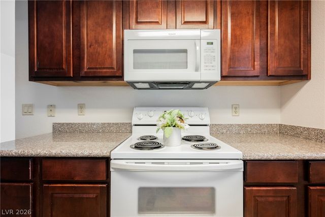 4921 Indian River Drive 120, Las Vegas, NV 89103