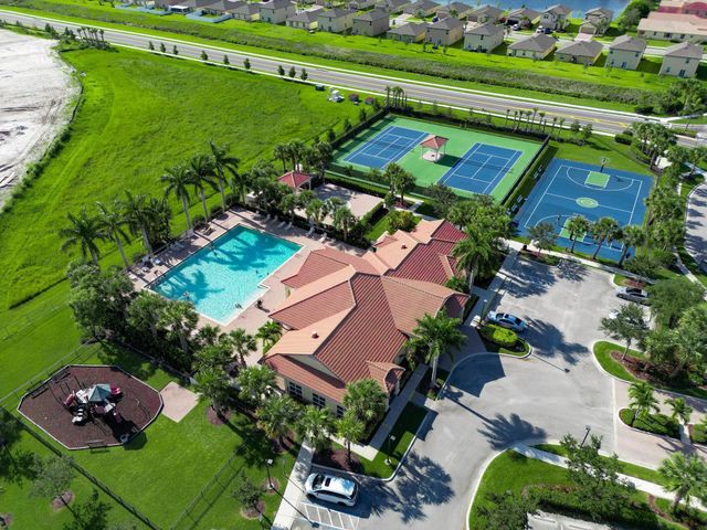 740 Worlington Lane, Fort Pierce, FL 34947