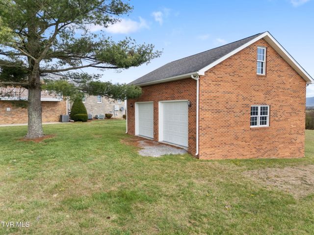 12084 Tanglewood Drive, Glade Spring, VA 24340