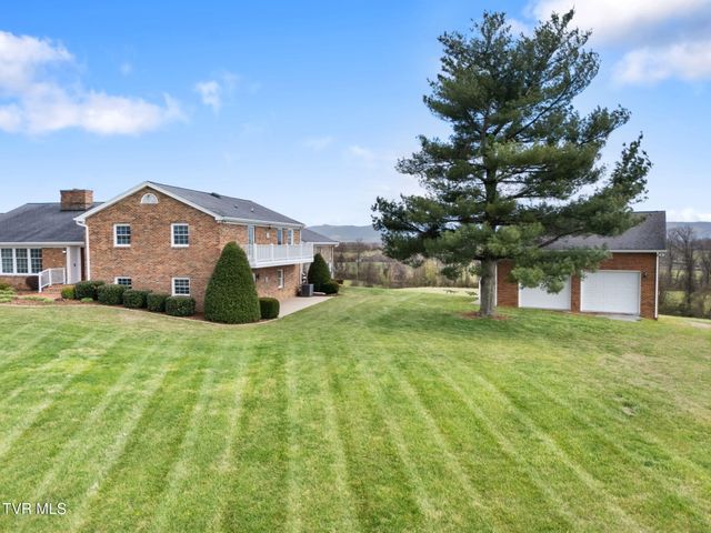 12084 Tanglewood Drive, Glade Spring, VA 24340