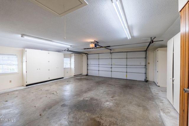 12084 Tanglewood Drive, Glade Spring, VA 24340