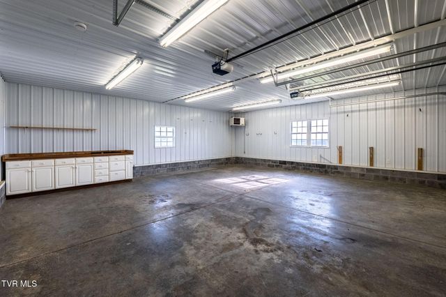 12084 Tanglewood Drive, Glade Spring, VA 24340