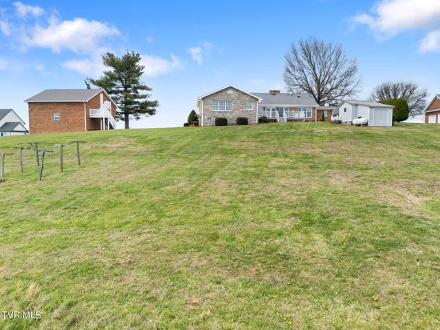 12084 Tanglewood Drive, Glade Spring, VA 24340