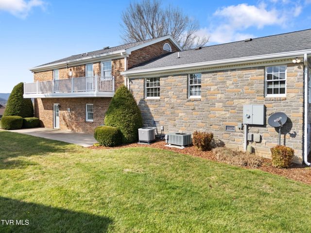 12084 Tanglewood Drive, Glade Spring, VA 24340