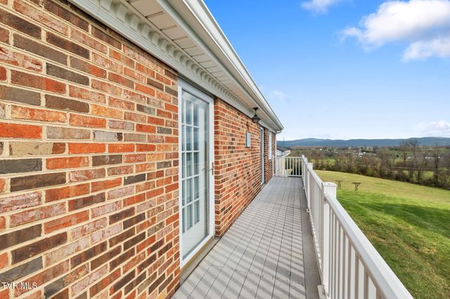 12084 Tanglewood Drive, Glade Spring, VA 24340
