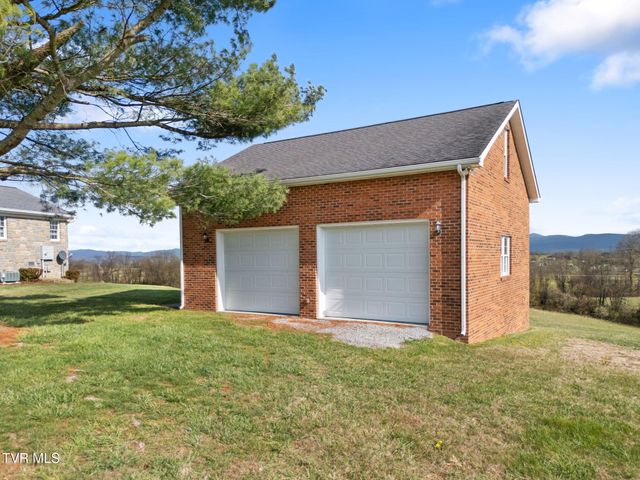 12084 Tanglewood Drive, Glade Spring, VA 24340