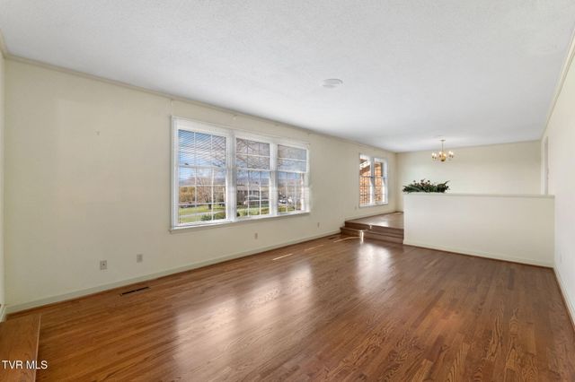 12084 Tanglewood Drive, Glade Spring, VA 24340
