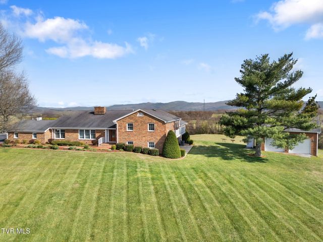 12084 Tanglewood Drive, Glade Spring, VA 24340
