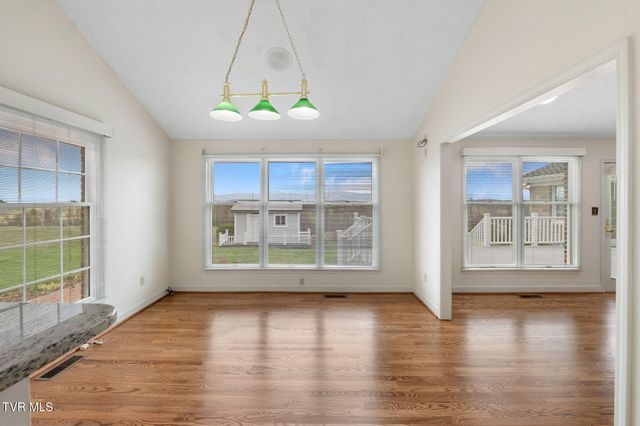 12084 Tanglewood Drive, Glade Spring, VA 24340