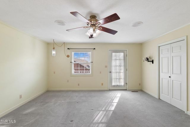 12084 Tanglewood Drive, Glade Spring, VA 24340