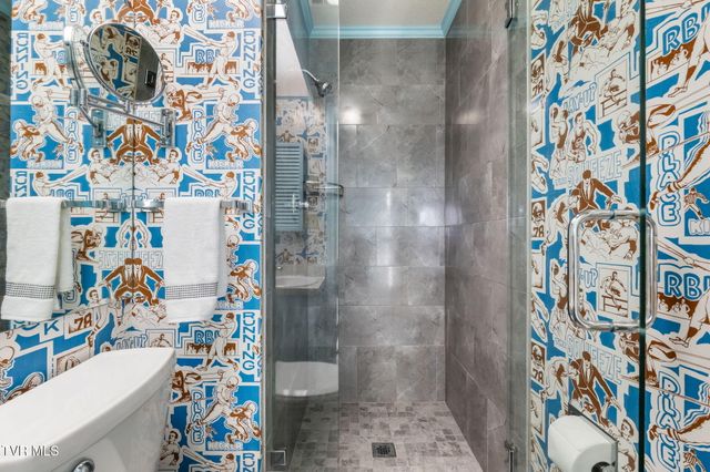 12084 Tanglewood Drive, Glade Spring, VA 24340