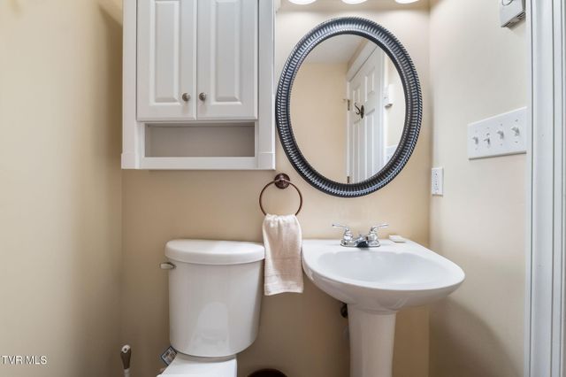 12084 Tanglewood Drive, Glade Spring, VA 24340