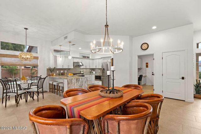 1069 E Ritz Court, Oro Valley, AZ 85755