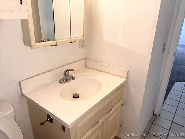 6737 S Peoria Avenue A201, Tulsa, OK 74136