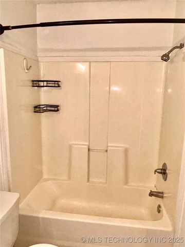 6737 S Peoria Avenue A201, Tulsa, OK 74136