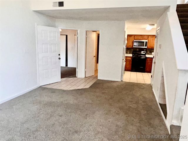 6737 S Peoria Avenue A201, Tulsa, OK 74136