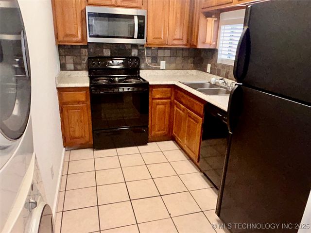 6737 S Peoria Avenue A201, Tulsa, OK 74136