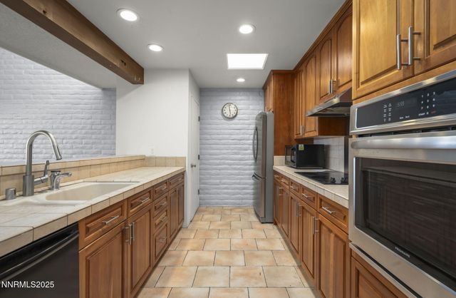 3447 Skyline Boulevard, Reno, NV 89509