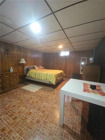 2725 Edmond Street, St Joseph, MO 64501