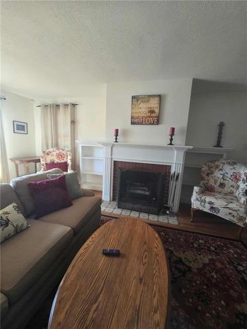 2725 Edmond Street, St Joseph, MO 64501